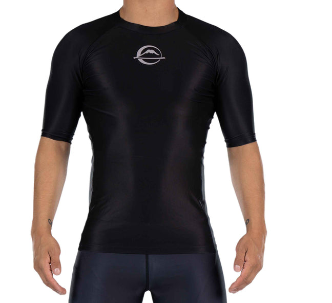 Baseline Ranked Short Sleeve Rashguard Black